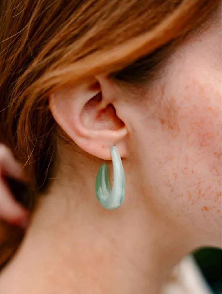 Julie Hoops - Image 5