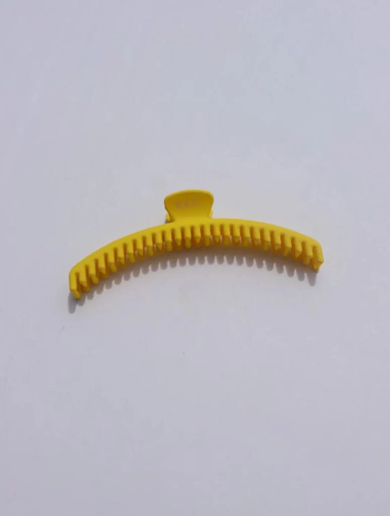 Matte Midi Hold Everything Claw - Image 13