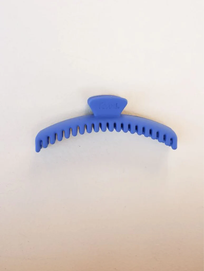 Matte Midi Hold Everything Claw - Image 9