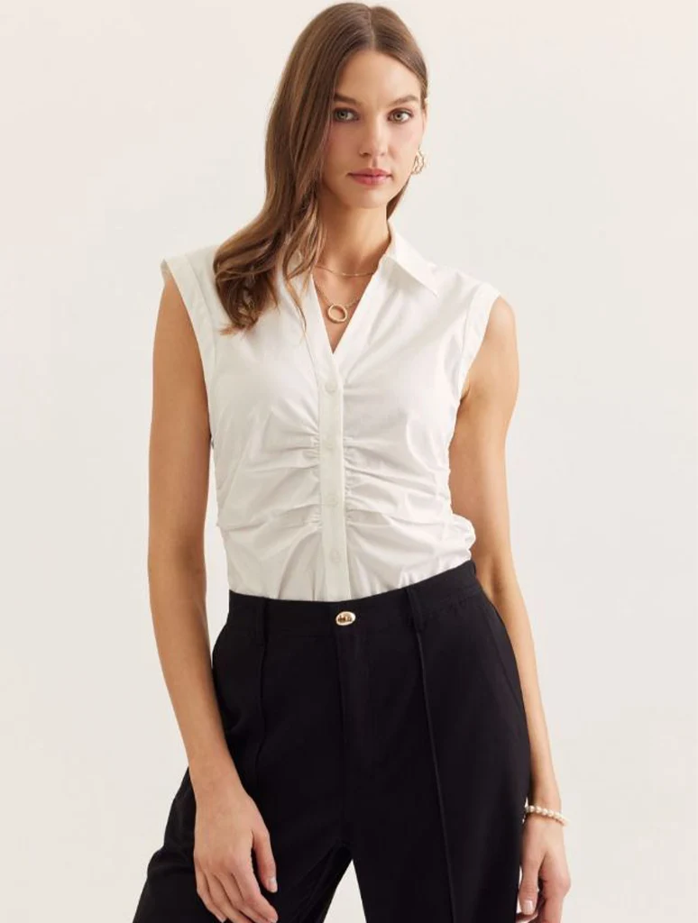 Solid Sleeveless Collared Ruched V-Neck Top
