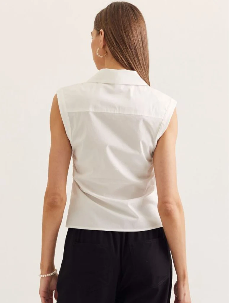 Solid Sleeveless Collared Ruched V-Neck Top - Image 3