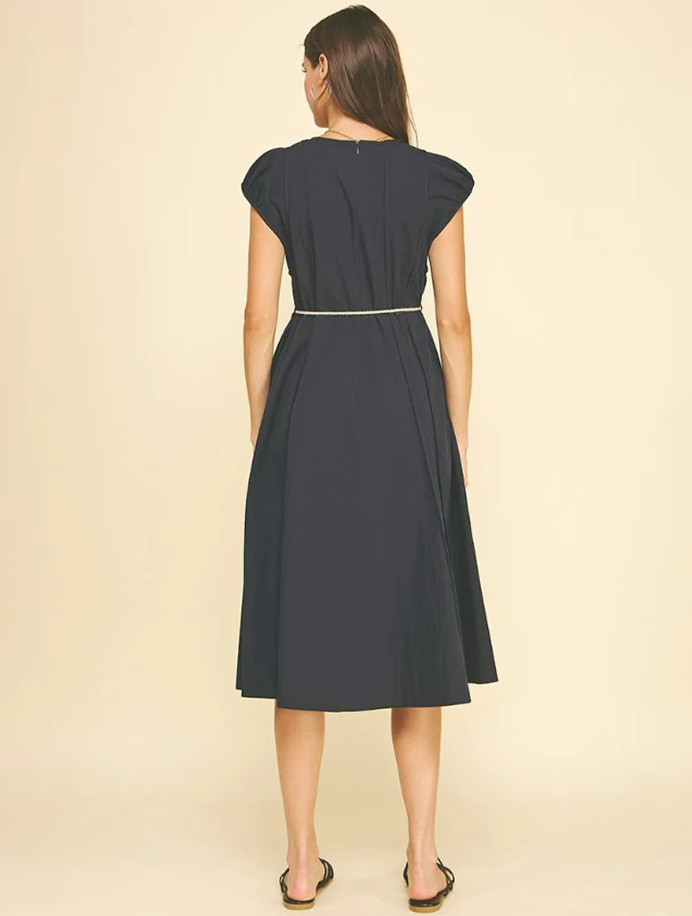 Stitch Detailed Midi Dress With Shell Accented Rope Belt - Image 3